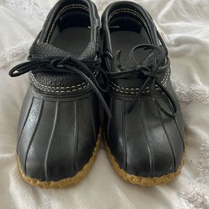 BRAND NEW - never been worn - LL Bean duck Boots - navy - Men’s 7 / Women’s 9